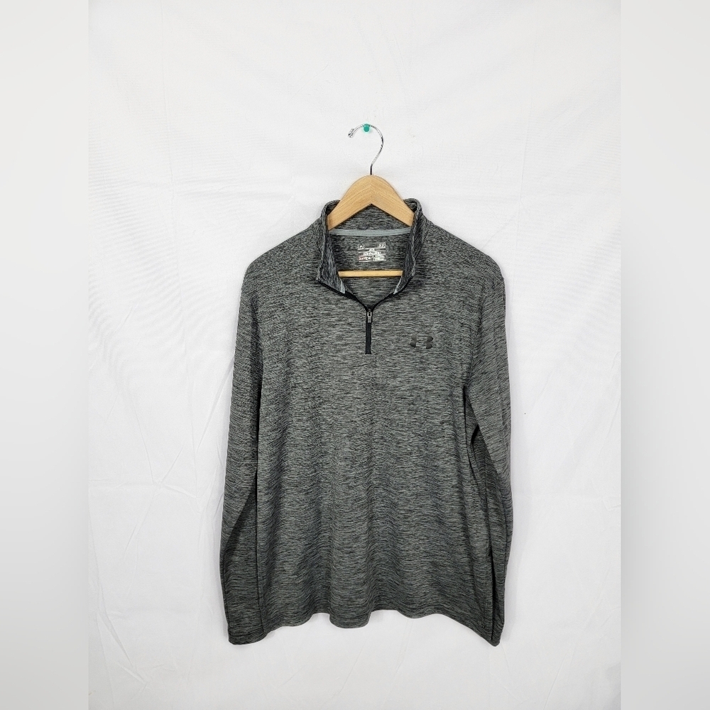 Men's Largw Under Armour Gray Long Sleeve Tee with Quarter-Zip